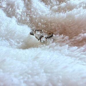 Pandora Sparkling Double Heart Ring